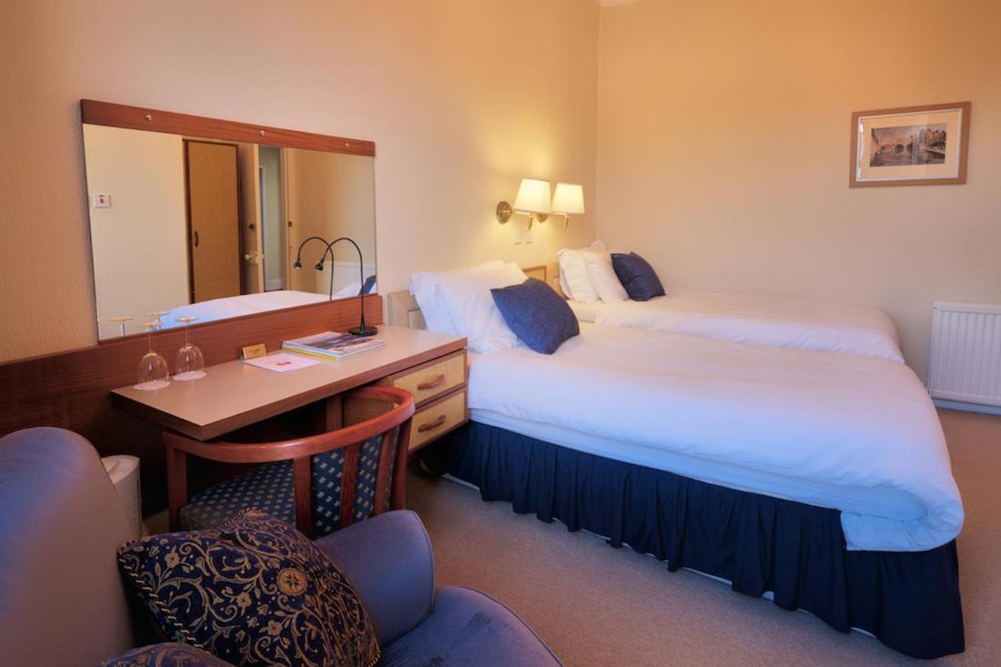 The Cedars Guest House ดูนูน ภายนอก รูปภาพ
